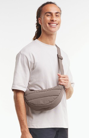 Moon bag puffer oyster from Sophie Stone