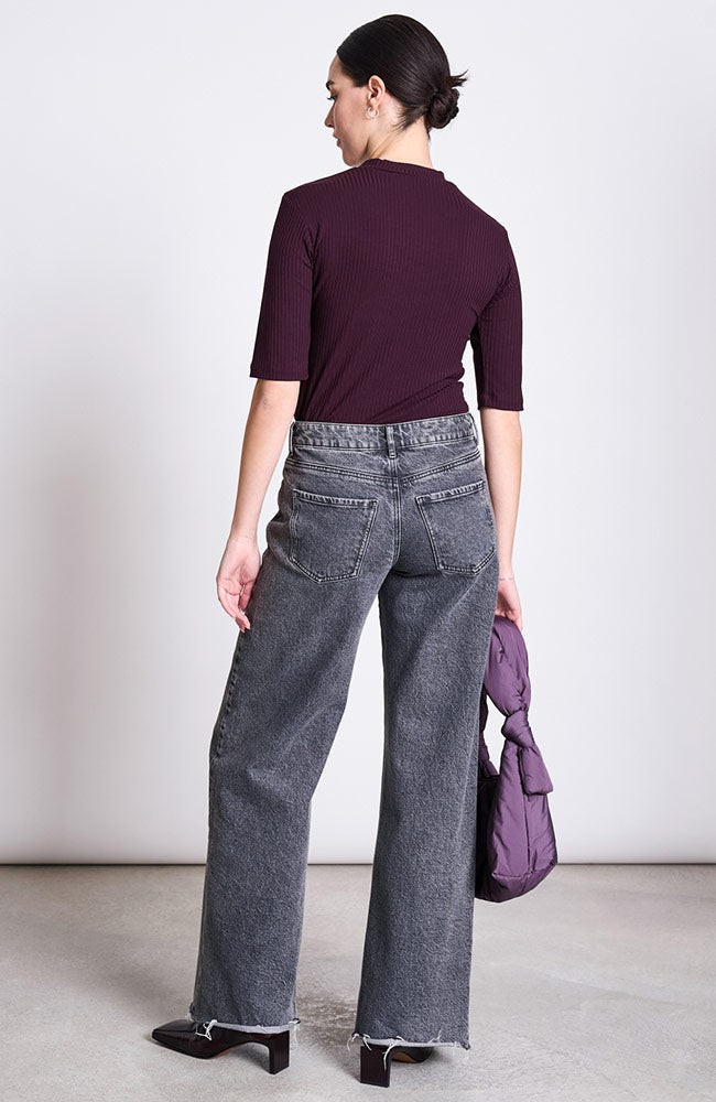 Nina shirt cherry from Sophie Stone