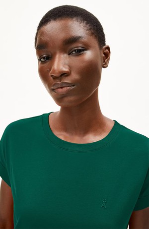 Idaara t-shirt emerald green from Sophie Stone