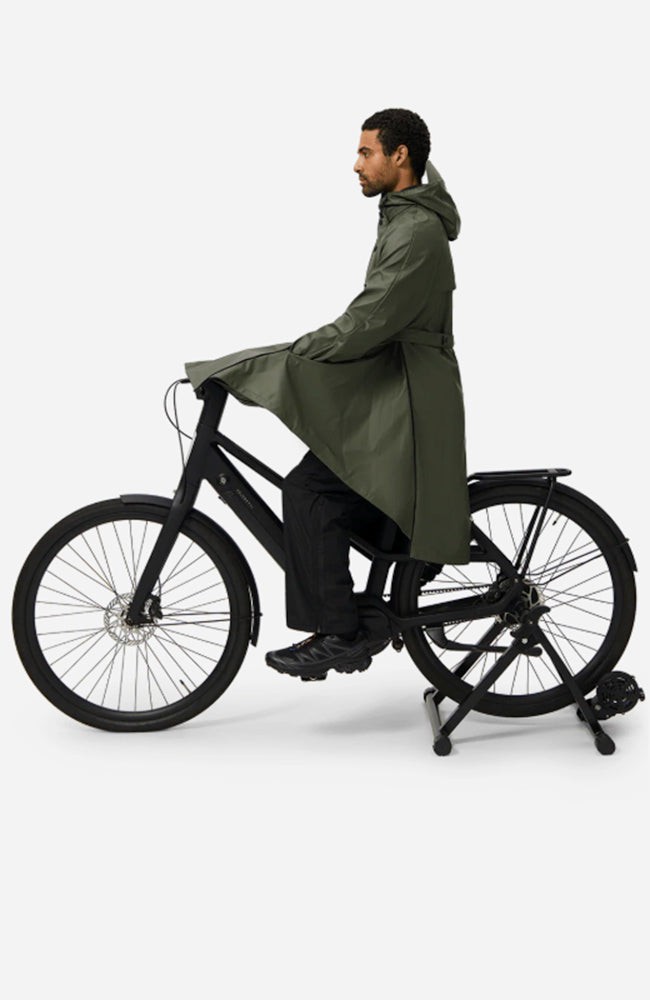 Original Saddle Army Green regenjas from Sophie Stone