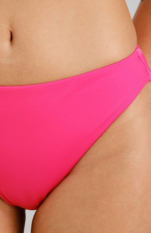 Bikinibroekje Sanda raspberry from Sophie Stone