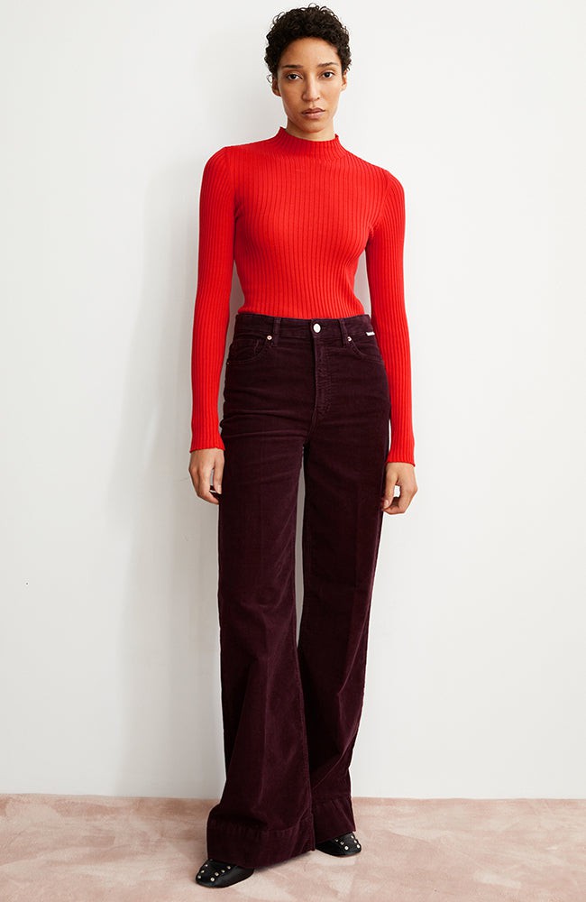 Alaania top candy apple from Sophie Stone