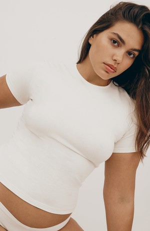 Flex tee wit from Sophie Stone