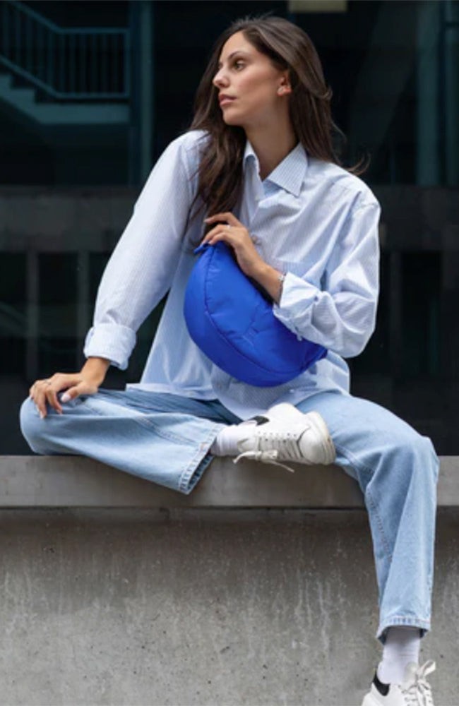 Moon bag cloud cobalt from Sophie Stone