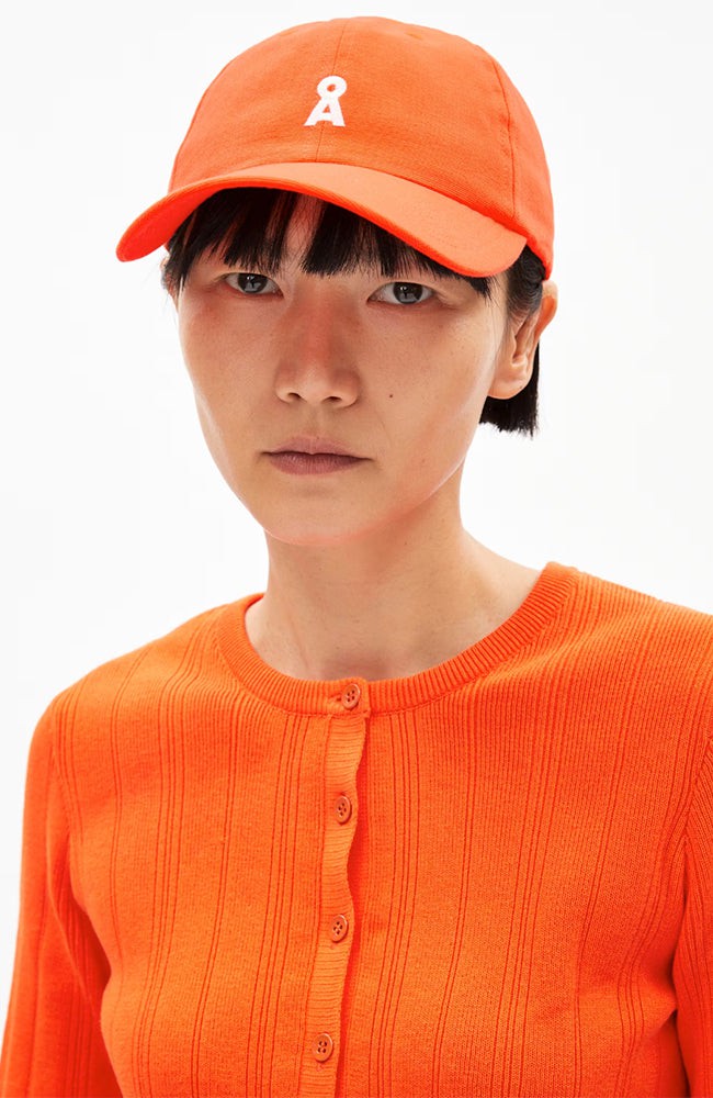 Yenaas pet sunset orange from Sophie Stone