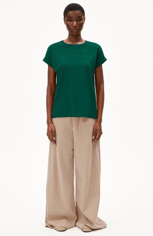 Idaara t-shirt emerald green from Sophie Stone