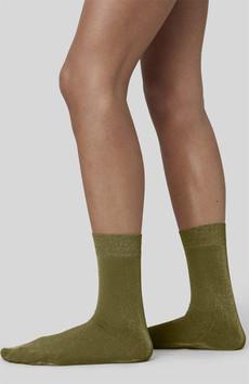 Ines glittersokjes olive via Sophie Stone