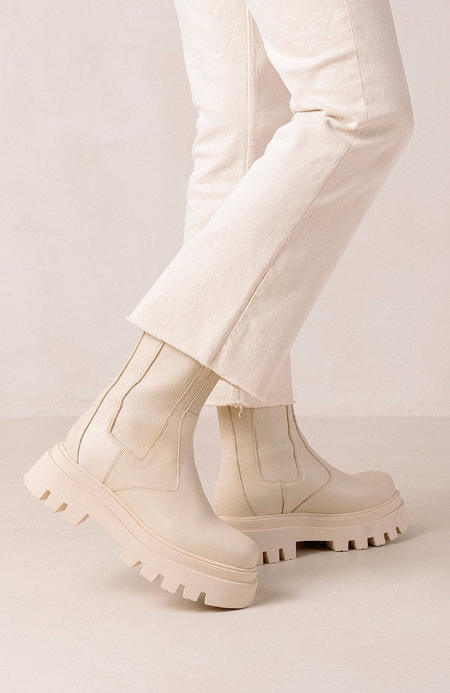 All Rounder white leather boots from Sophie Stone
