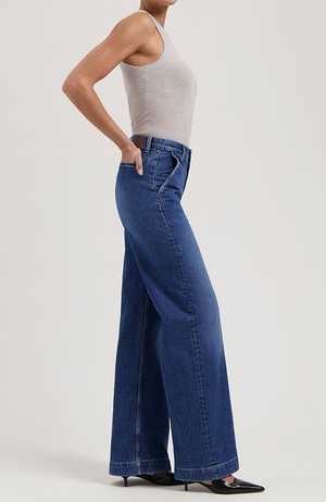 June mid loose jeans Fresh Fade from Sophie Stone