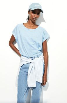 Oneliaa lovely stripes shirt oatmilk-silky blue via Sophie Stone