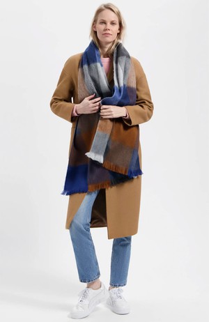 Sjaal blocked cobalt from Sophie Stone