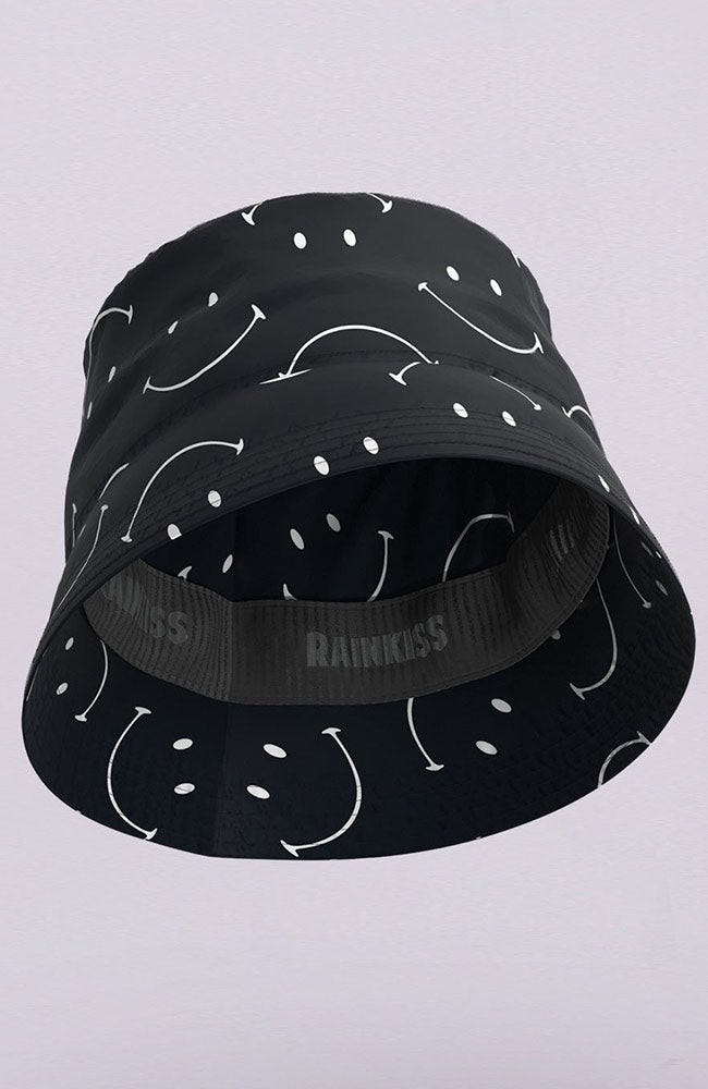 Classic Smiles bucket hat from Sophie Stone