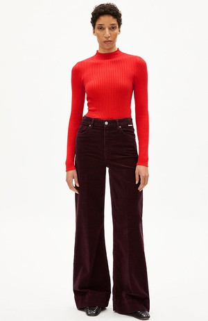 Alaania top candy apple from Sophie Stone