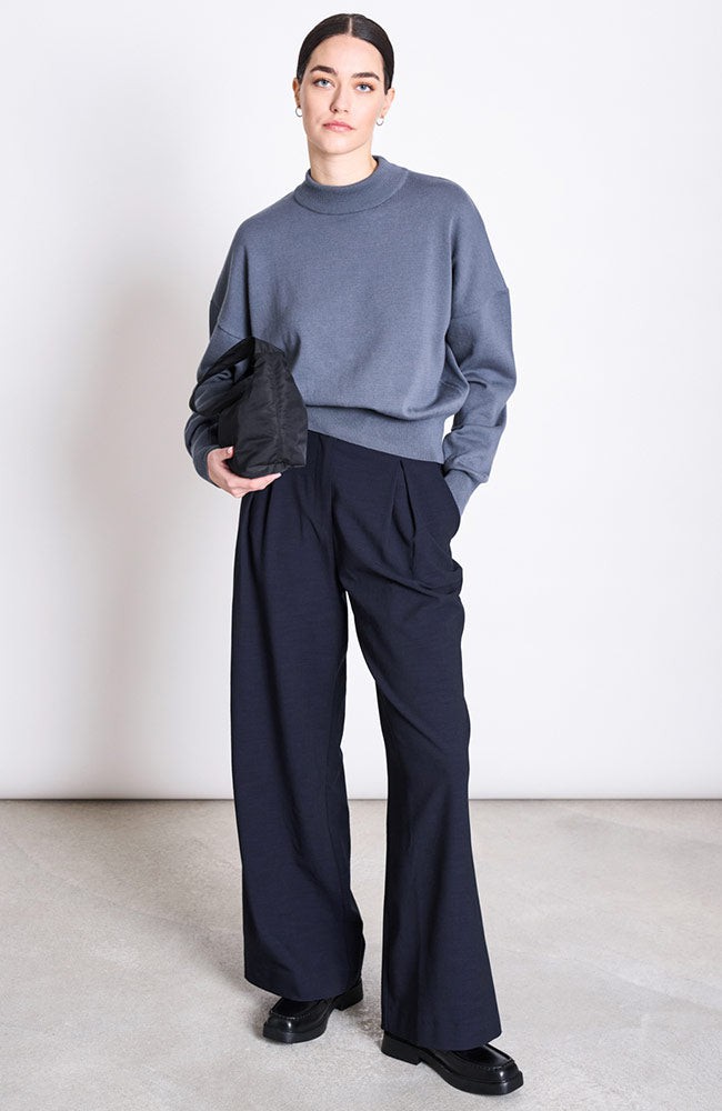 Yin trui turbulence from Sophie Stone