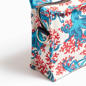 SbS Toiletry Bag M from Souleway