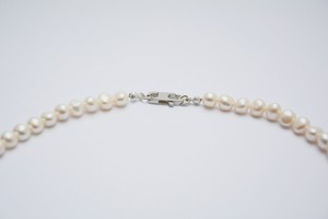 THE ULTIMATE PEARL NECKLACE from squïd studios