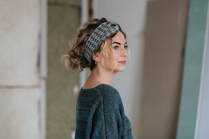 Fair Pied-De-Poule Jacquard Knit Merino Blend Hairband - Beiges With Blue from STUDIO MYR