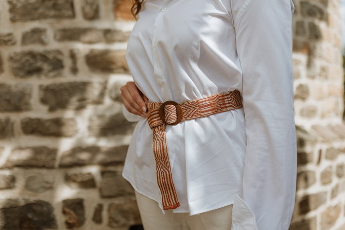 Himba Graphic Jacquard Linen Blend Knitted Belt With Wooden Buckle - Brown/Neutrals Blend from STUDIO MYR
