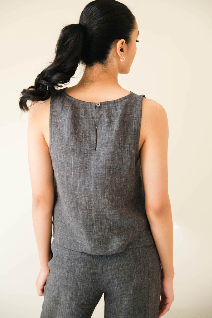 Jip Croptop | Linnen Antraciet from Sûr Atelier
