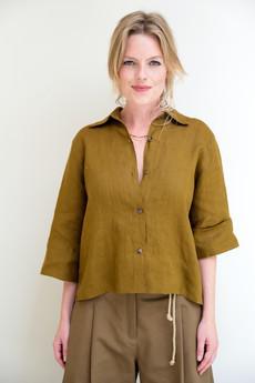 Blouse Splitjes | Linnen Olijfgroen via Sûr Atelier