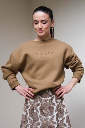 Bien Sûr Sweater | Bio Katoen Bruin from Sûr Atelier
