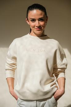 Bien Sûr Sweater | Bio Katoen Offwhite via Sûr Atelier