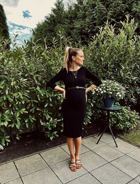 Swan dress Zwart from Swan and The People
