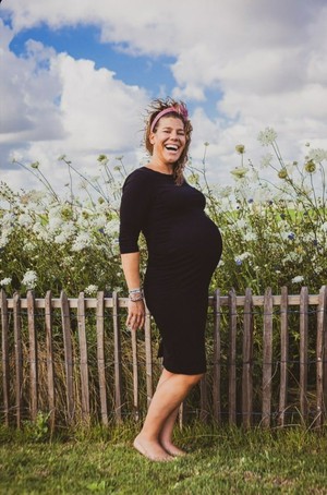 Swan dress Zwart from Swan and The People