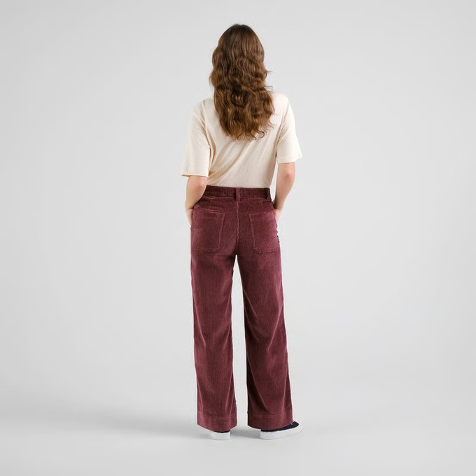 Workwear Broek Vara Workwear Corduroy Fig Red from The Blind Spot