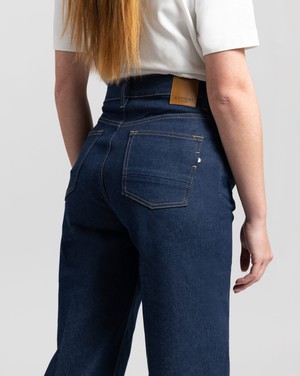 Kuyichi | Harper Loose Flare Jeans Dry from The Blind Spot
