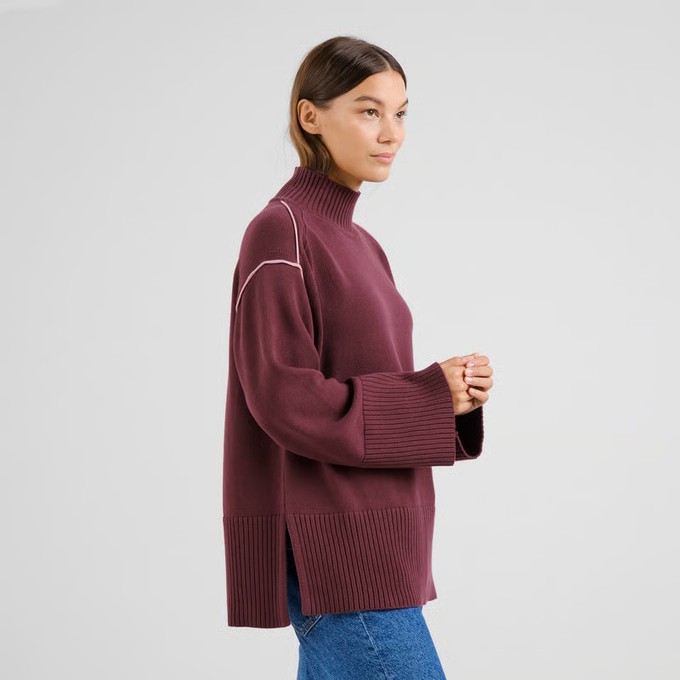 Dedicated | Sweater Sangis Fig Red from The Blind Spot