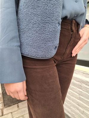 Kuyichi | Lena Loose Corduroy Brown from The Blind Spot