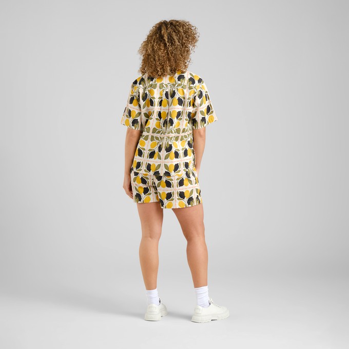 Shorts Aspudden Lemon Tiles Oat Wit from The Blind Spot