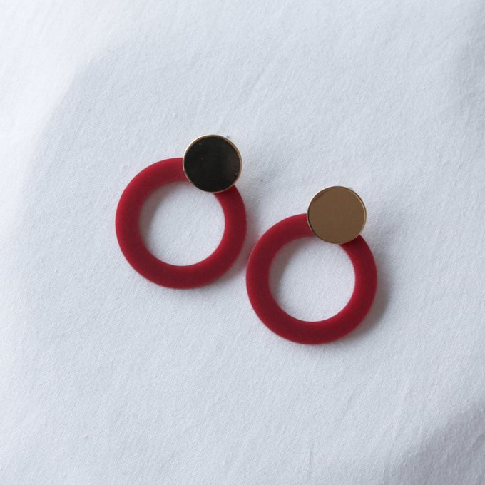 Studio Nok Nok | Charm 16 from The Blind Spot
