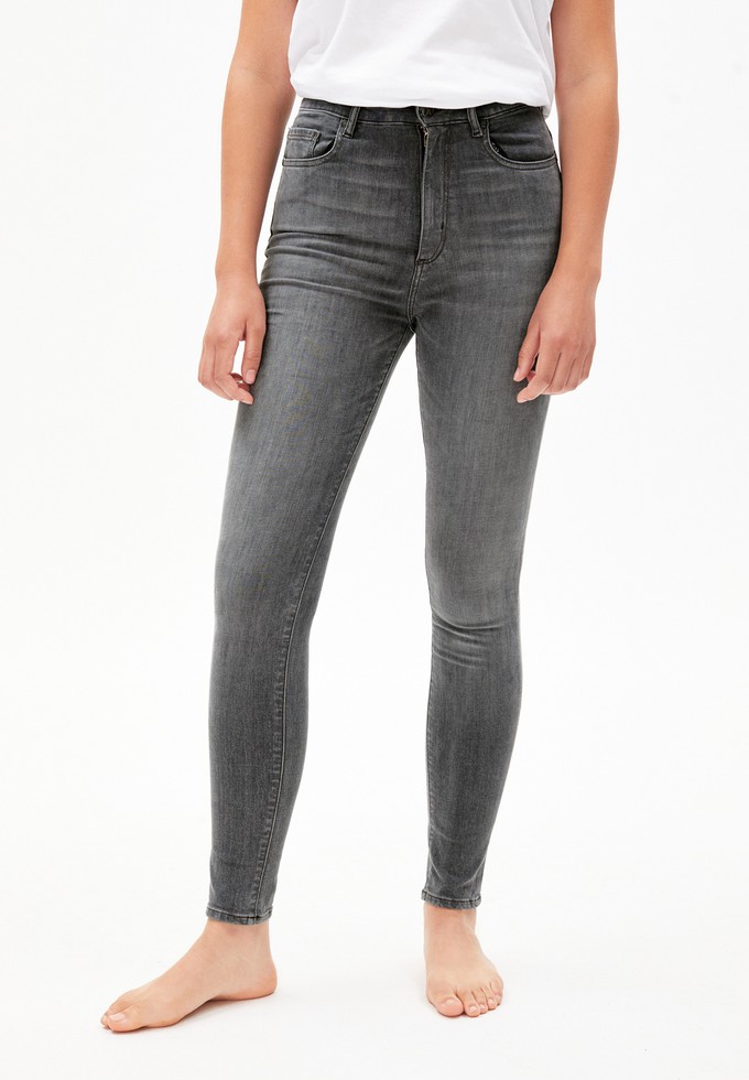 Ingaa Jeans | High Waist Skinny | Moon Grey from The Blind Spot