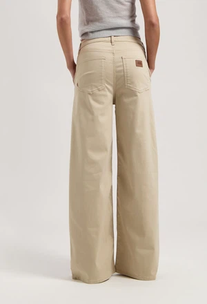 MUD Jeans | Chelsea Mid Loose | Sand from The Blind Spot