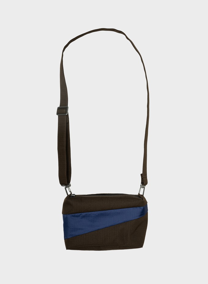 Susan Bijl | The New Bum Bag Dark Mud & Navy Small from The Blind Spot