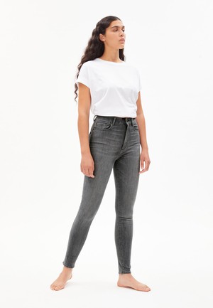 Ingaa Jeans | High Waist Skinny | Moon Grey from The Blind Spot