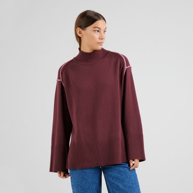 Dedicated | Sweater Sangis Fig Red from The Blind Spot