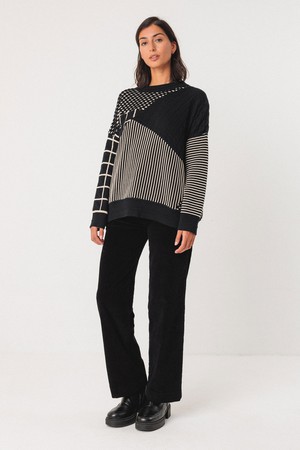 Sweater Ismene GOTS from The Blind Spot Sweater Ismene GOTS from The Blind Spot