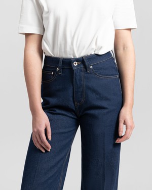Kuyichi | Harper Loose Flare Jeans Dry from The Blind Spot
