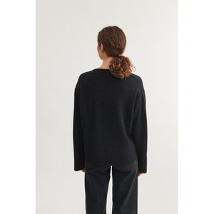 Sweater Cady V Neck Dark Grey from The Blind Spot