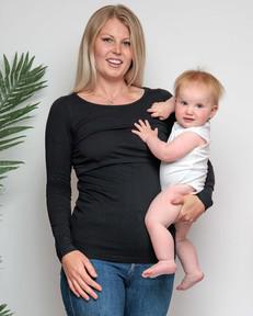 Organic Long Sleeves Breastfeeding Top in Black van The Bshirt