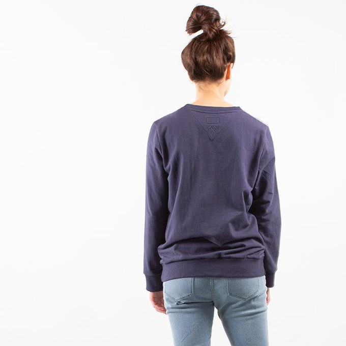 Sweatshirt Inside Out - Gerecycled Biologisch Katoen - Navy blauw from The Driftwood Tales