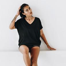 T-shirt vlinder model - biologisch katoen - zwart van The Driftwood Tales