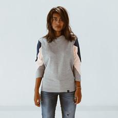 Sweatshirt - AMY - gemaakt van 4 verschillende gerecyclede stoffen - lichtroze, denim, grijs via The Driftwood Tales