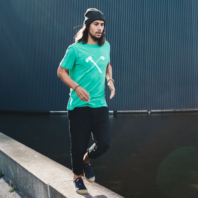 T-shirt Club & Axe - Biologisch katoen - frisgroen from The Driftwood Tales