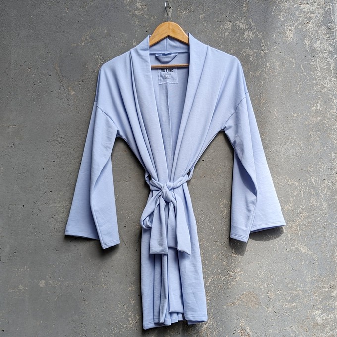 Lavender Organic Cotton Lazy Livin' Robe from TIZZ & TONIC