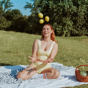 Butter Yellow Organic Cotton Cropped Tank Top (Classic Fit) from TIZZ & TONIC