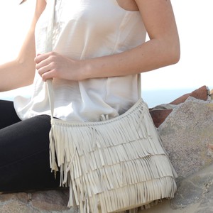 Luna leather fringebag crossbody - Ivory white from Treasures-Design